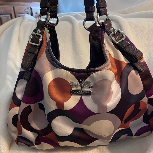 Coach logo purse - Picture 1 of 4